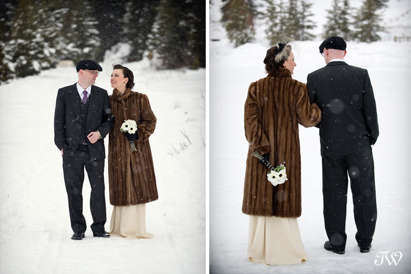 Chateau-lake-louise-wedding-photographer-bride-groom-in-snow