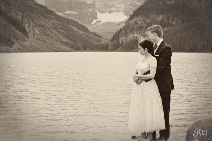 lake-louise-wedding-photographer-chateau-lake-louise-bride-groom-lake