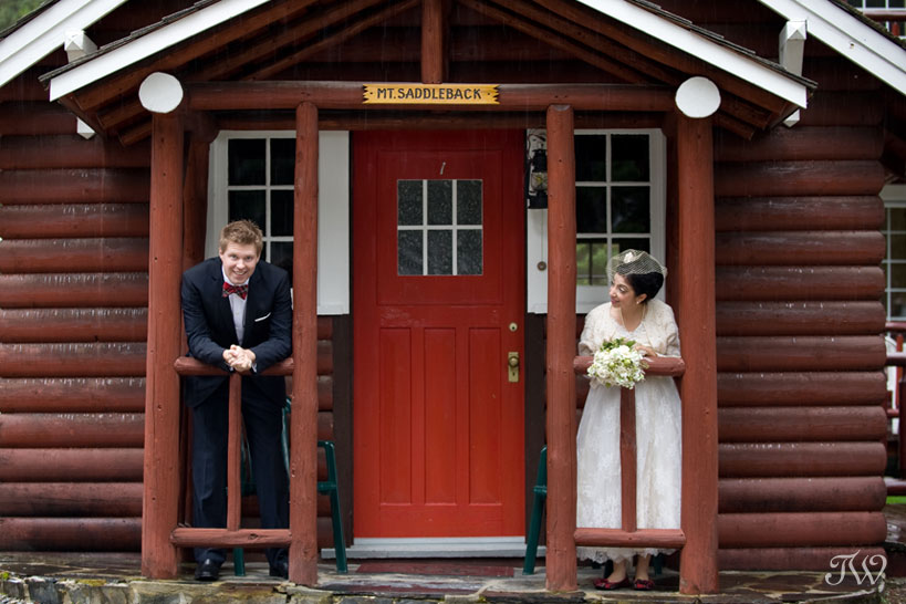 lake-louise-wedding-photographer-bride-groom-at-paradise-lodge