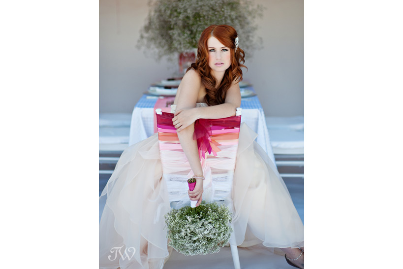 wedding-photographer-in-calgary-bride-in-pink-ombre-chair