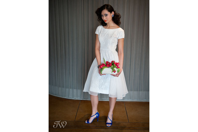 tulip-wedding-bouquets-calgary-wedding-photographer-04