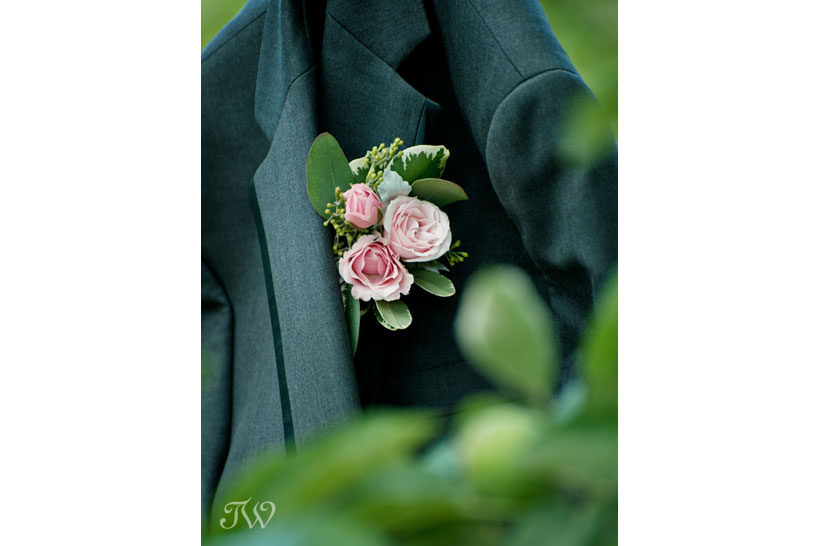 close-up of pink rose boutonniere captured by Tara Whittaker Photography