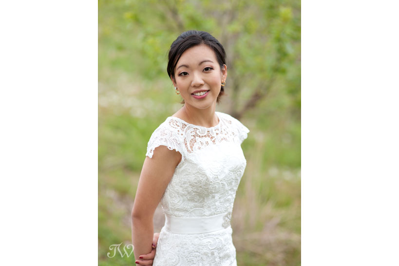smiling bride captured by Tara Whittaker Photography