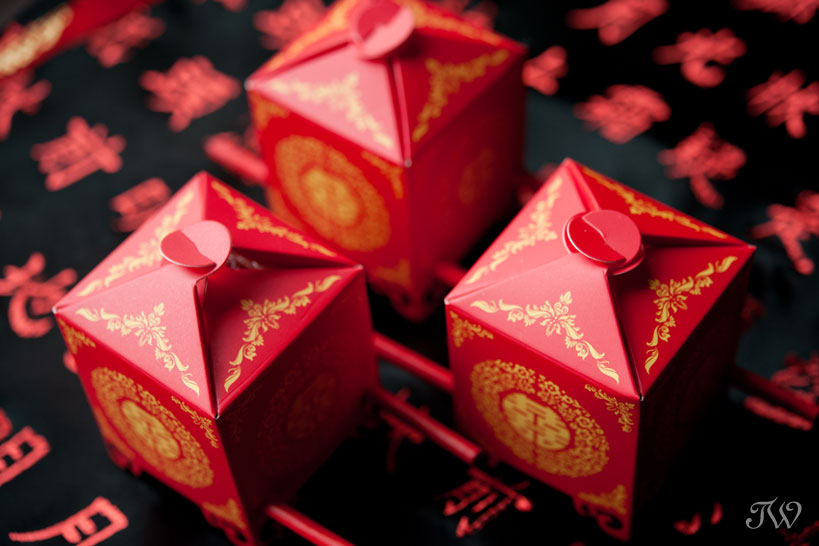 intimate weddings Chinese wedding cake captured by Tara Whittaker Photography