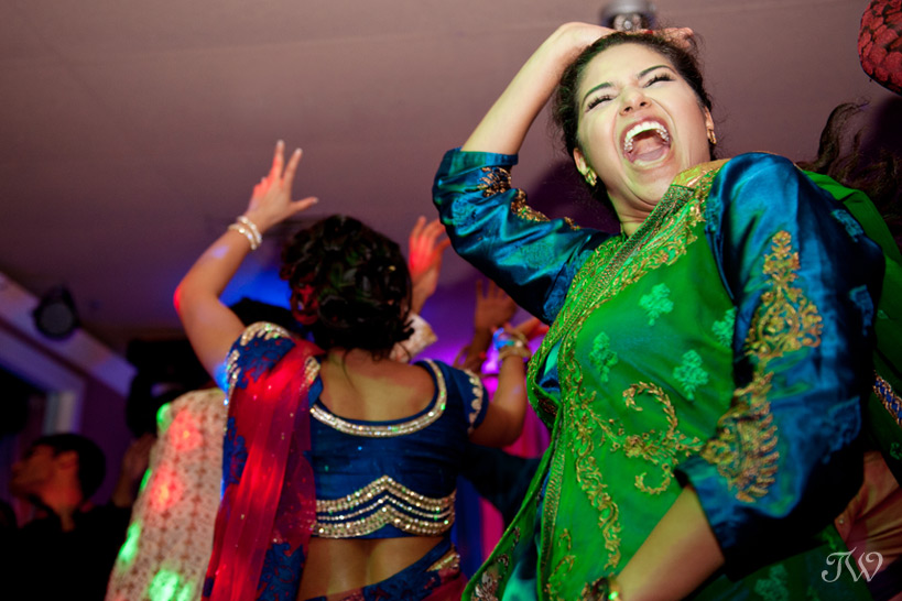 Guests dancing at Indian engagement captured by Tara Whittaker Photography