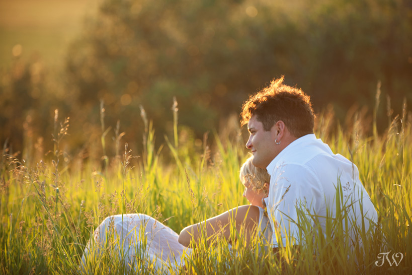 bride and groom photographed during the golden hour by Tara Whittaker 