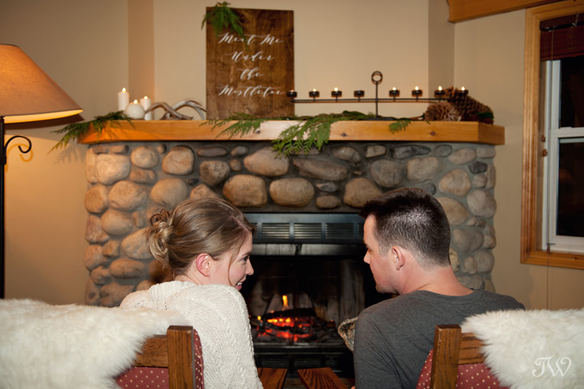 Cozy hotel room at Buffalo Mountain Lodge styled by Naturally Chic captured by Tara Whittaker Photography