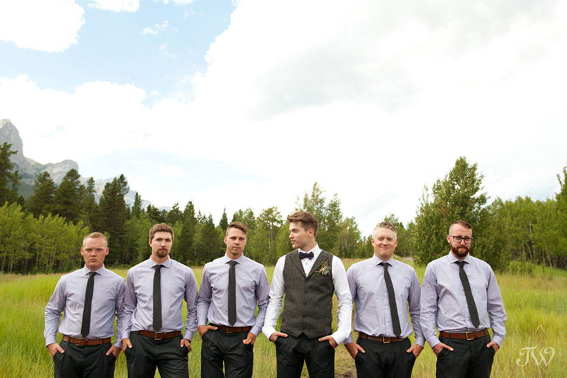 groom with his groomsmen in Canmore captured by Tara Whittaker Photography