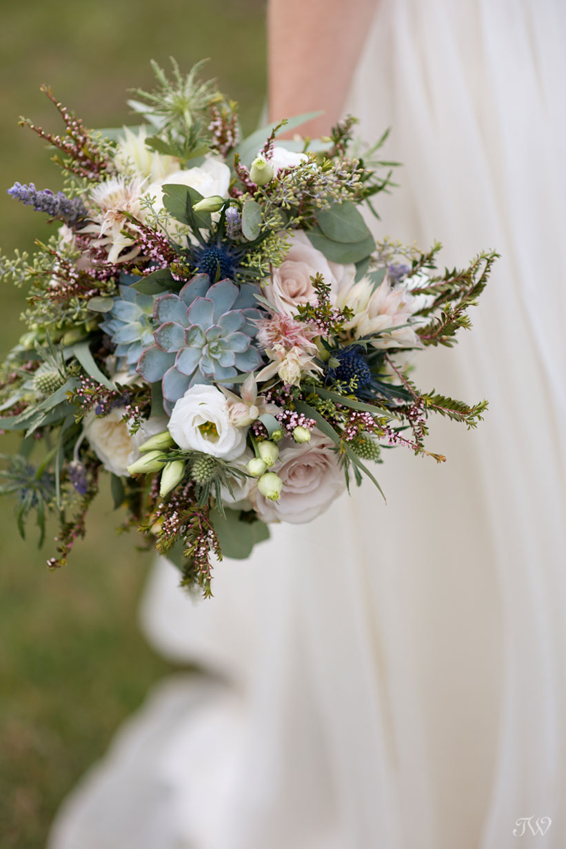 2016 bridal bouquets with succulents for a Canmore bride captured by Tara Whittaker Photography