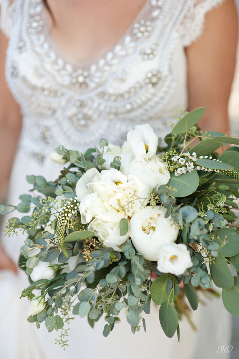 Neutral tones and greenery for a vineyard wedding in this feature of best bridal bouquets by Tara Whittaker Photography