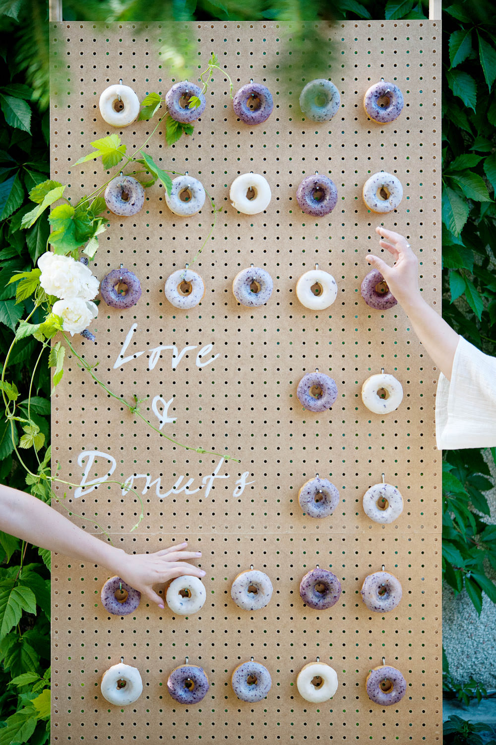 Wedding donut wall from Pretty Sweet Calgary wedding portfolio for Tara Whittaker Photography