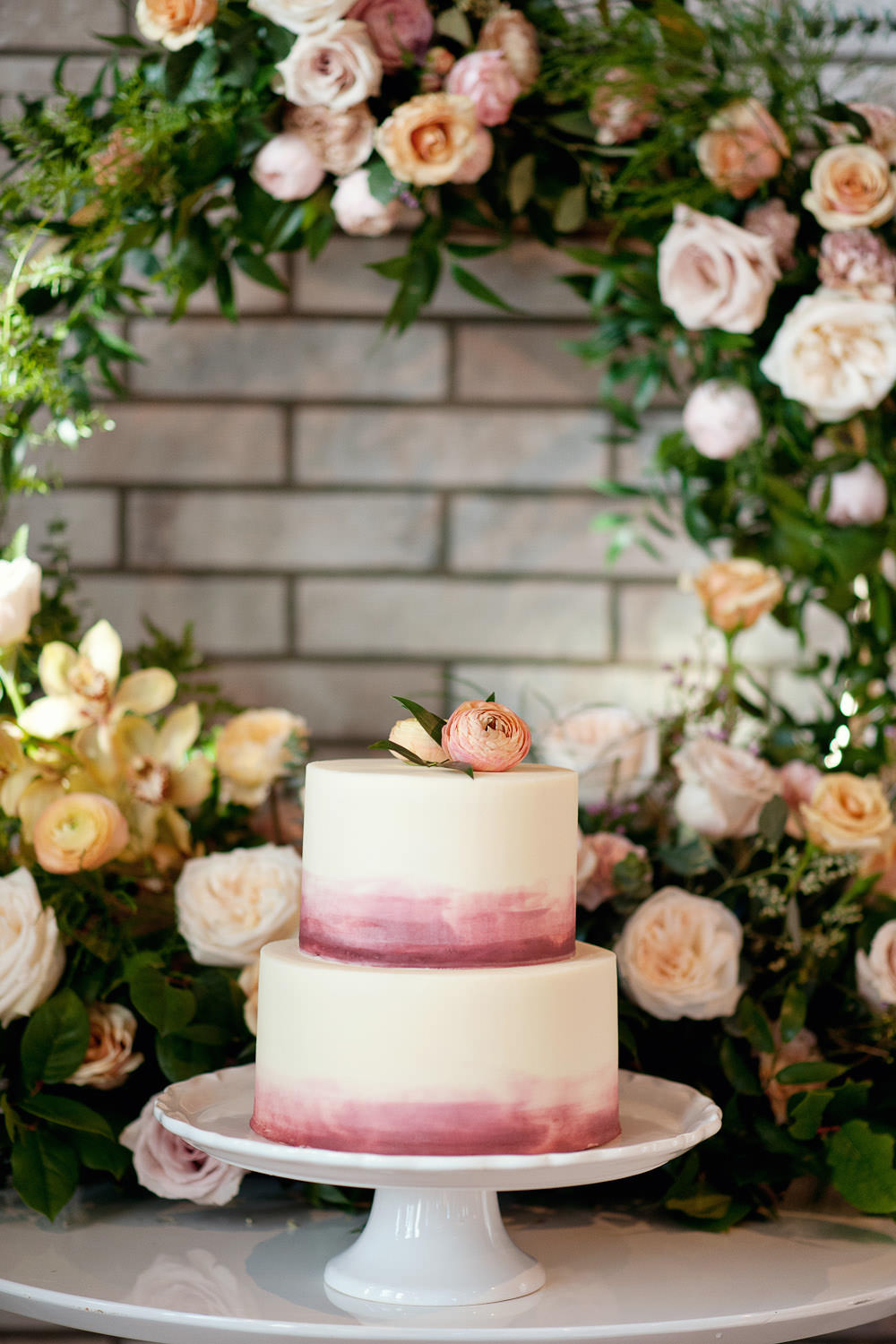 Wedding cake from Crave Calgary wedding portfolio for Tara Whittaker Photography