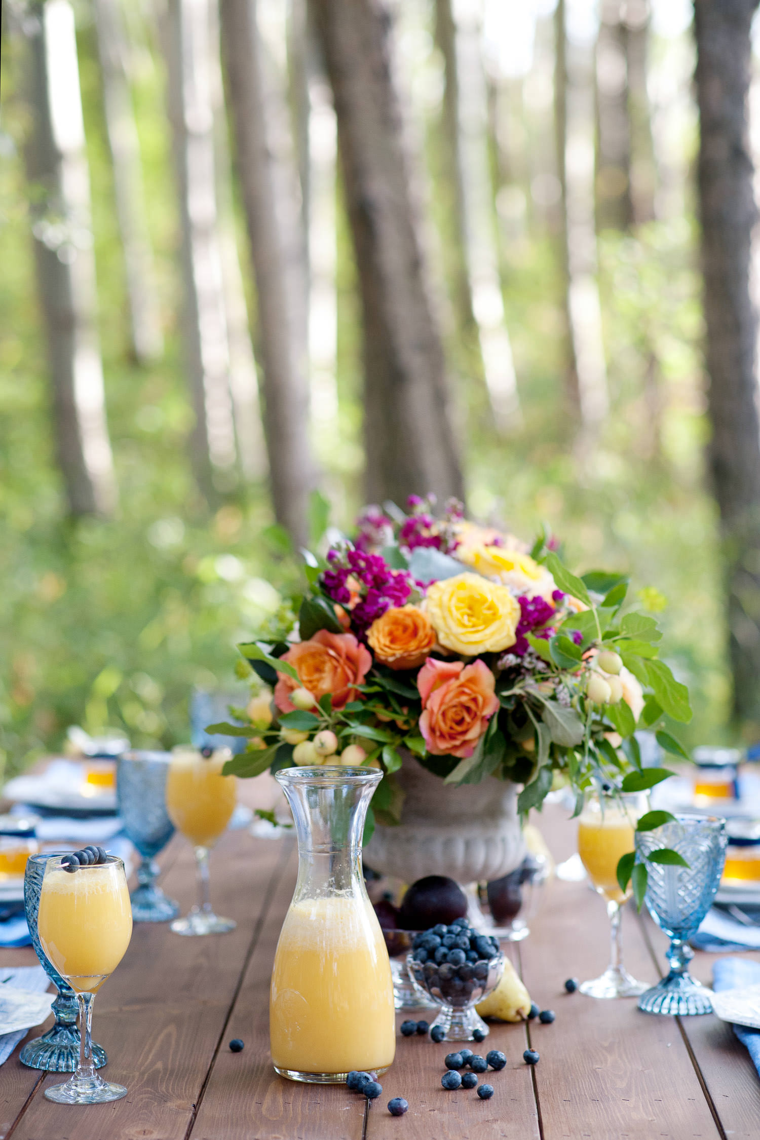 Mimosas on a tabletop for a brunch wedding captured by Tara Whittaker Photography
