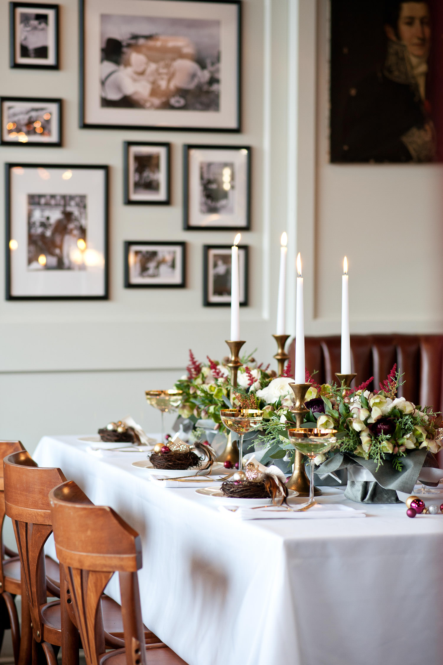 Festive tabletop for Christmas captured by Tara Whittaker Photography