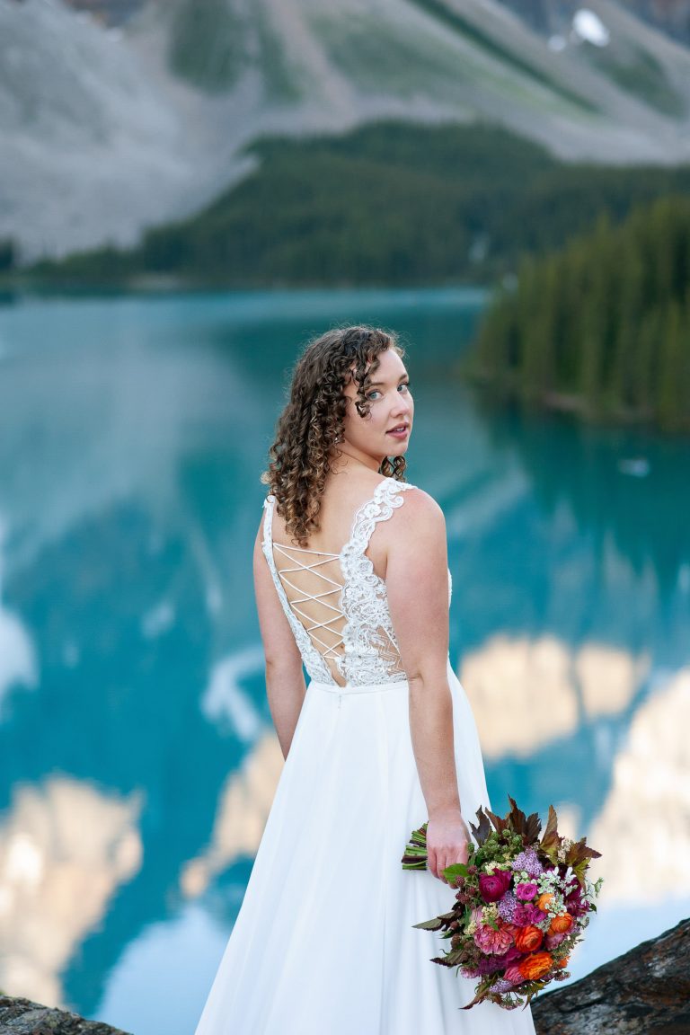 Moraine Lake wedding photos - Tara Whittaker Photography