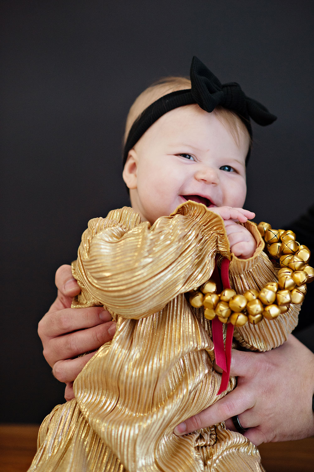 baby girl during Christmas photos with Tara Whittaker