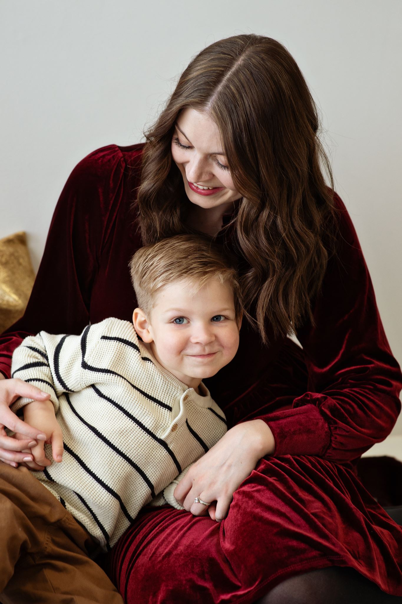 Holiday mini sessions by Tara Whittaker Photography in Calgary
